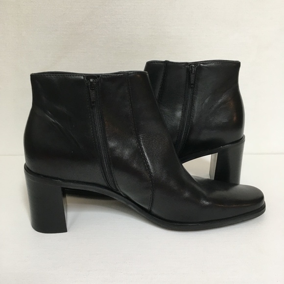 Apostrophe Dana Block Heel Leather Bootie in Black - Picture 3 of 9